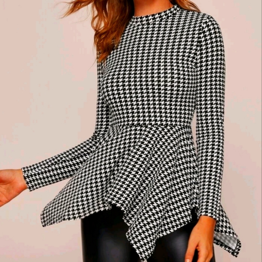 Mock-neck Hanky Hem Handstooth Top